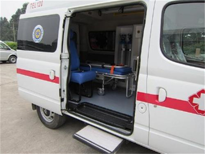 红山街道救护车出租服务案例7